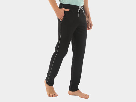The BCI Cotton Trackpants for men are breathable, anti-odour & anti-microbial. They are perfect for a day out or for lounging at home.