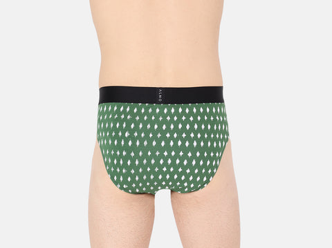 The Organic Cotton men's briefs are the ideal innerwear for men. They are soft, anti-microbial & keep you fresh all day long